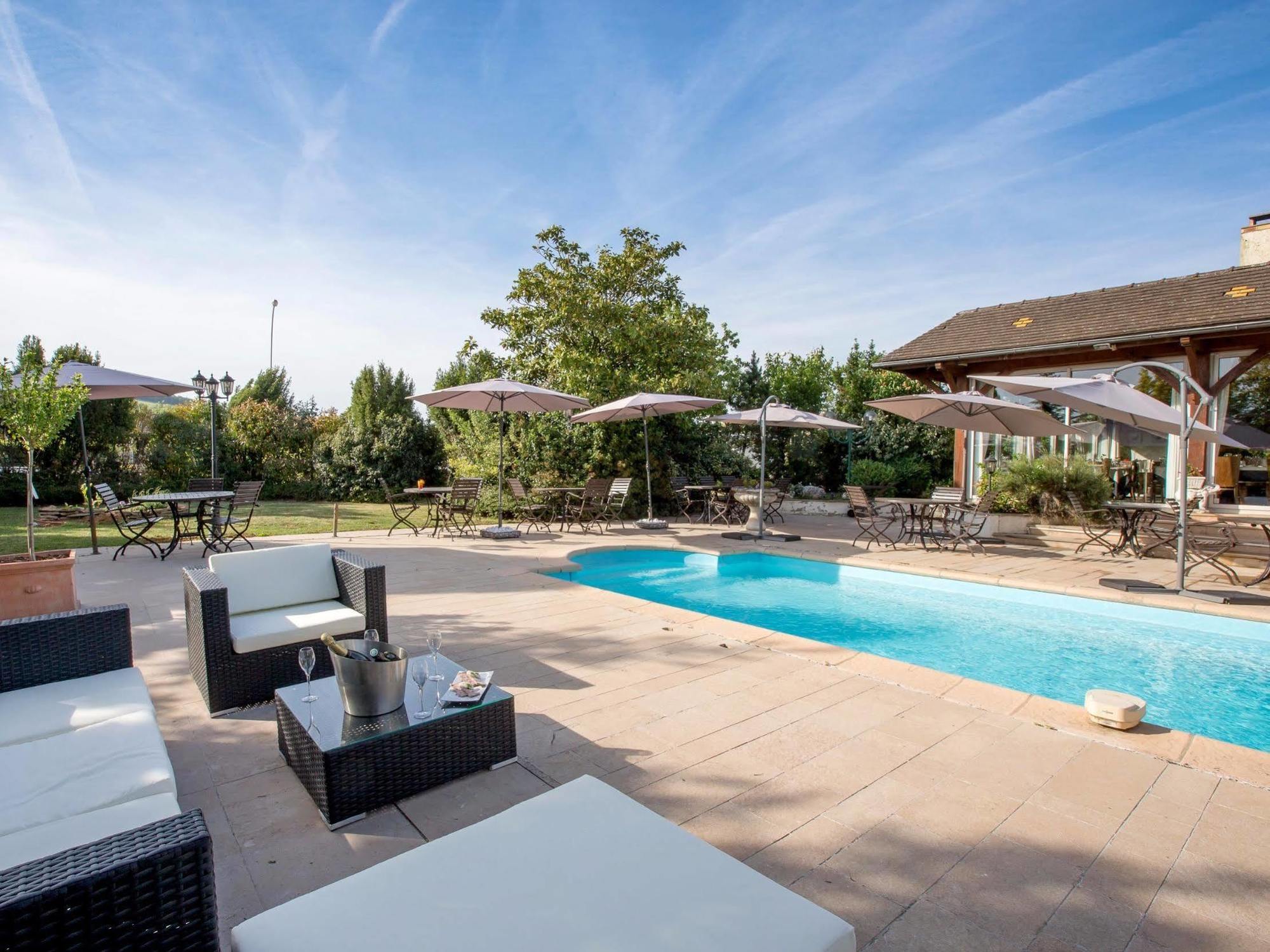 Hotel-Restaurant "La Gremelle" Ladoix-Serrigny Zewnętrze zdjęcie