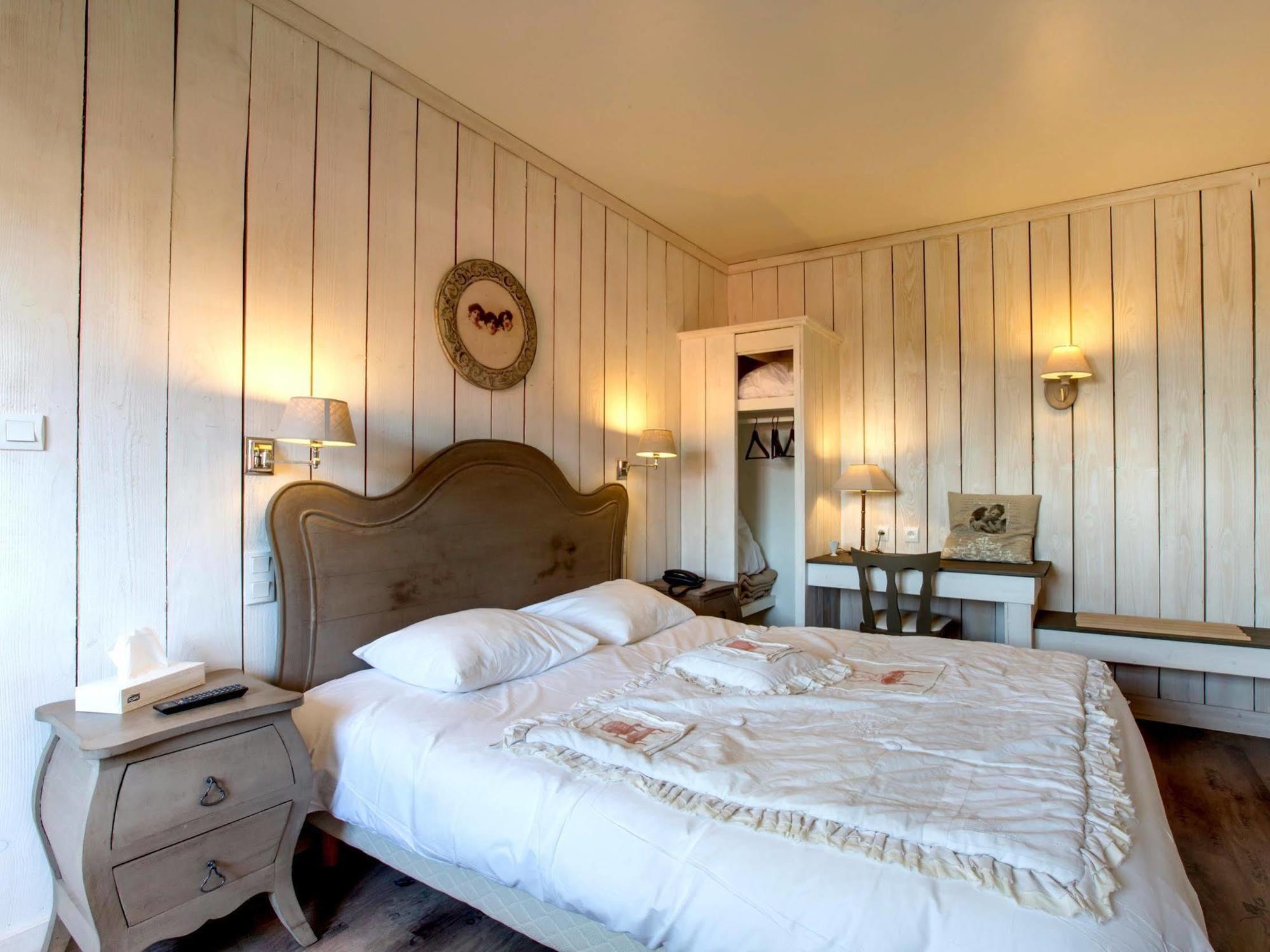 Hotel-Restaurant "La Gremelle" Ladoix-Serrigny Zewnętrze zdjęcie