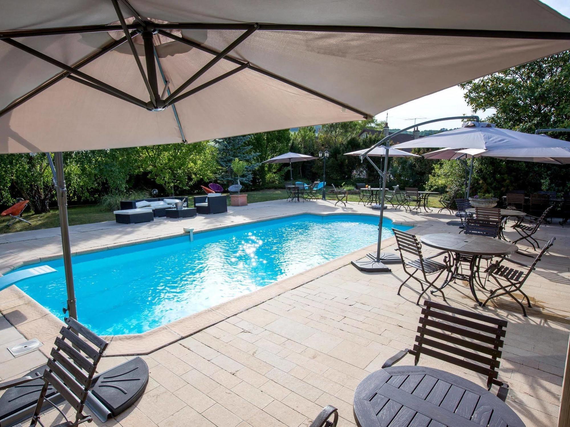 Hotel-Restaurant "La Gremelle" Ladoix-Serrigny Zewnętrze zdjęcie